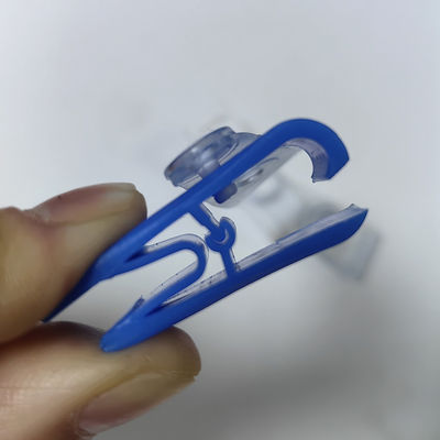 Ekskluzywny niebiesko-biały plastikowy zacisek zawieszony antypoślizgowy plastikowy zacisek z identyfikatorem odznaki