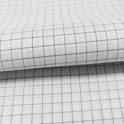 Biały 7MM Grid 65% Polyester + 32% Bawełna + 2% Włókna węglowego T / C ESD Tkanina antystatyczna do odzieży czystej