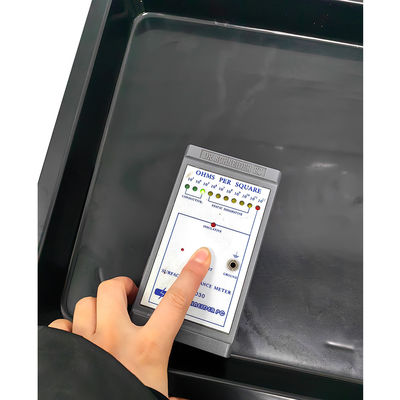 530x365x43mm ESD Antystatyczne Targi kwadratowe Czarne Plastykowe prostokątne płytkie Targi ESD Elektroniczny okrąg